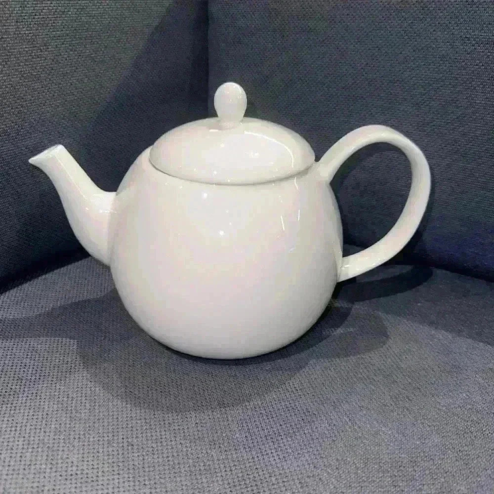 Sweese Teapots for Tea, Porcelain Tea pot / NEW in box! No infuser